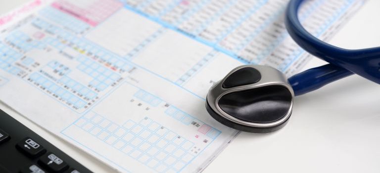 大手町に集う多忙な人々を支える安心と先進の内科医療インフラの現場